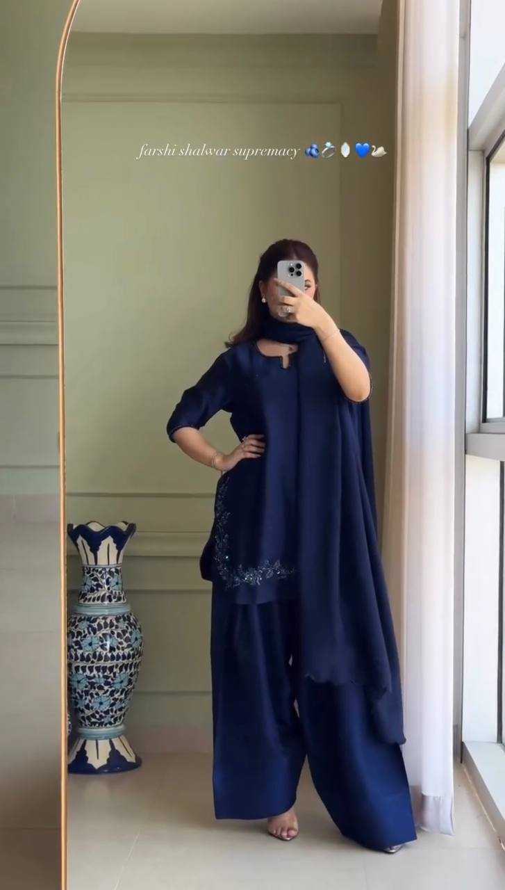 Ynf Crepe Silk KESH528 461 Suits & Dresses Wedding Collections Festive Collections Wholesale Ladies Silk Suit Party wear suits Handwork Suits Manufacturer