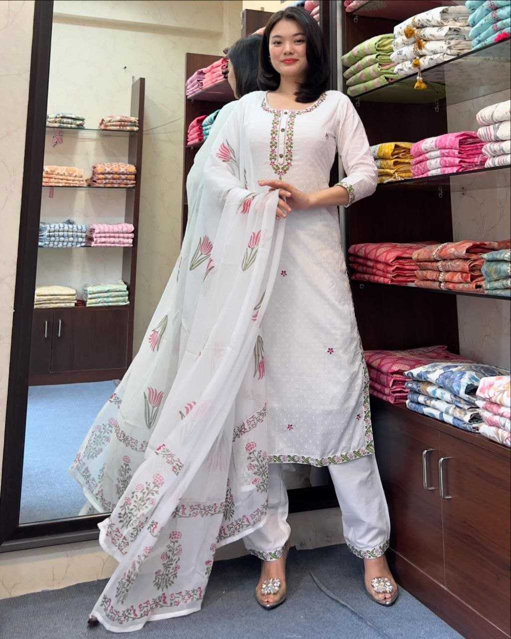 Ynf Georgette KESH529 MIA Suits & Dresses Wholesale Ladies Suits Embroidery Suits Casual Dresses Manufacturer