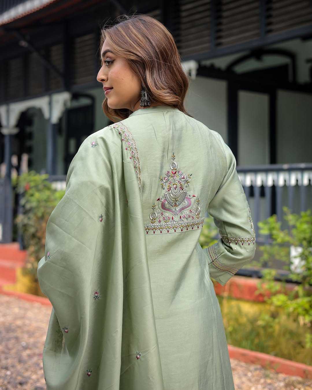 Ynf Heavy Muslin KESH545 1034 Suits & Dresses Wholesale Embroidery Suits Anarkali Suits Manufacturer