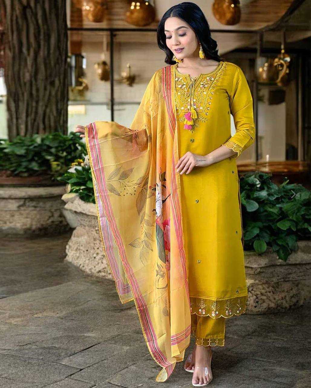 Ynf Heavy Roman Silk KESH523 061 Suits & Dresses Wholesale Embroidery Suits Party wear suits Wedding Suits Manufacturer