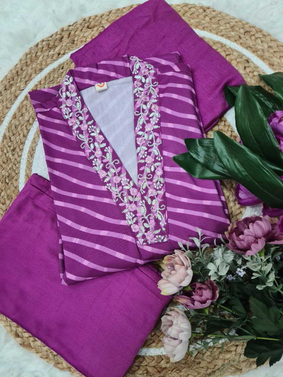 Ynf Muslin KESH529 SHREEVALLI Suits & Dresses Wedding Collections Festive Collections Wholesale Ladies Suits Embroidery Suits Wedding Outfits Manufacturer