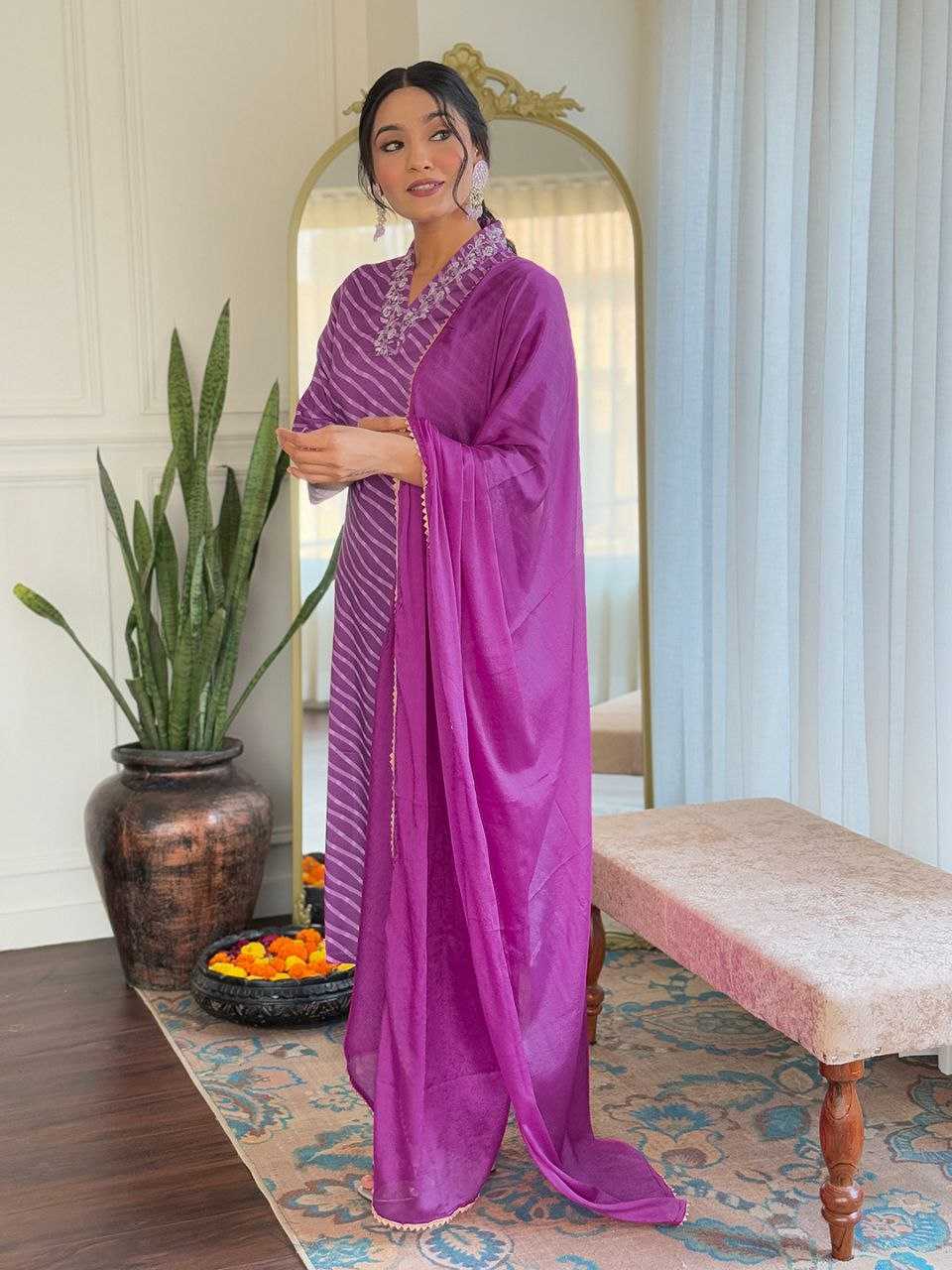 Ynf Muslin KESH529 SHREEVALLI Suits & Dresses Wedding Collections Festive Collections Wholesale Ladies Suits Embroidery Suits Wedding Outfits Manufacturer