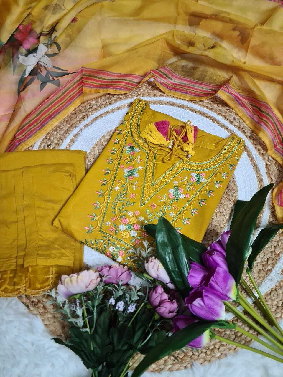 Ynf Pure Viscos KESH529 556 Kurti Wholesale Festive Kurtis Party Wear Kurtis Kurtis With Bottom Embroidered Kurtis Manufacturer