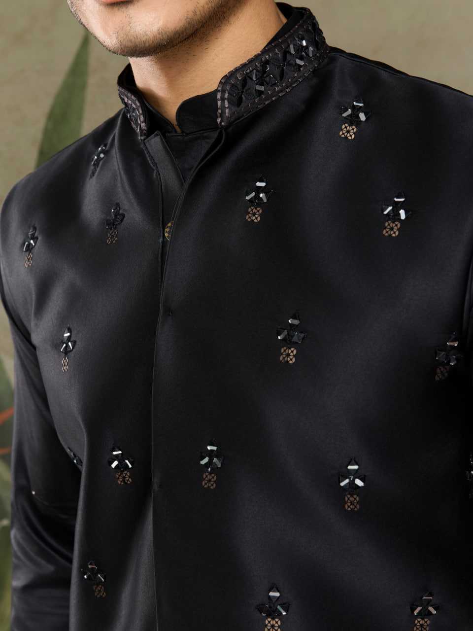 Ynf Silk RIN202 61101 Western Wears Mens Wear Festive Collections Wholesale Mens Kurtas Silk Kurta Embroidered Kurta Pajama Manufacturer
