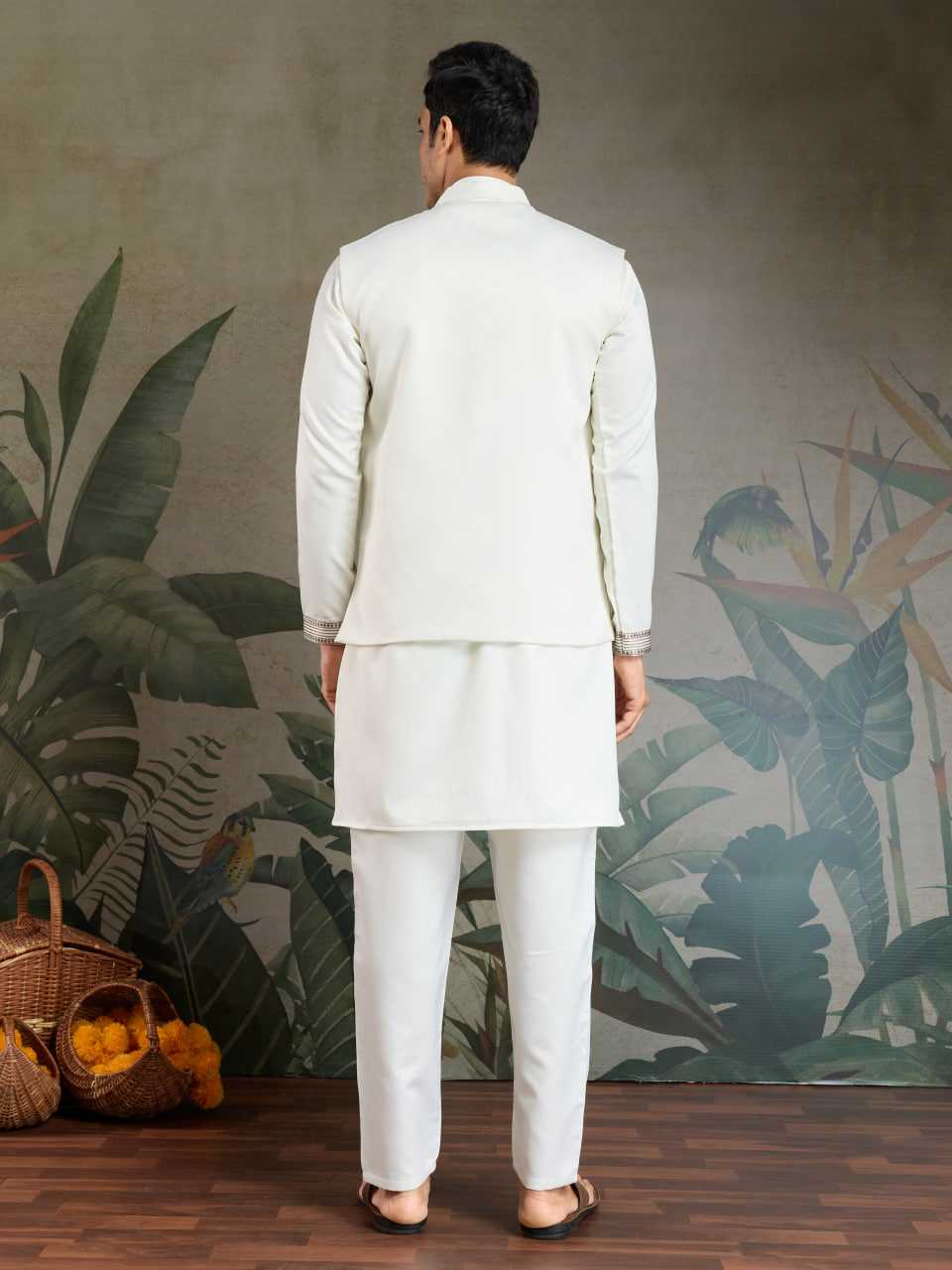 Ynf Silk RIN202 61101 Western Wears Mens Wear Festive Collections Wholesale Mens Kurtas Silk Kurta Embroidered Kurta Pajama Manufacturer