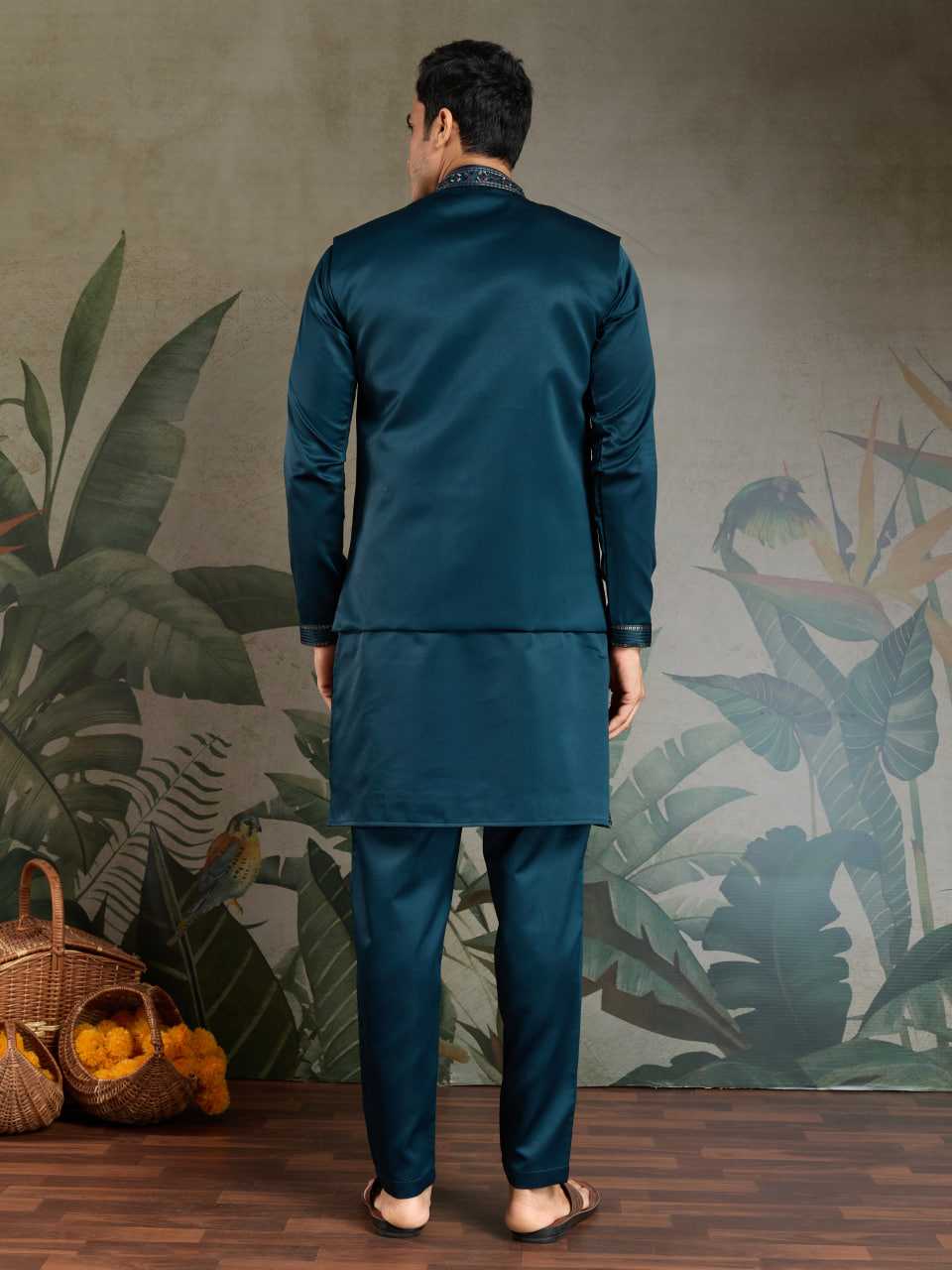 Ynf Silk RIN202 61101 Western Wears Mens Wear Festive Collections Wholesale Mens Kurtas Silk Kurta Embroidered Kurta Pajama Manufacturer