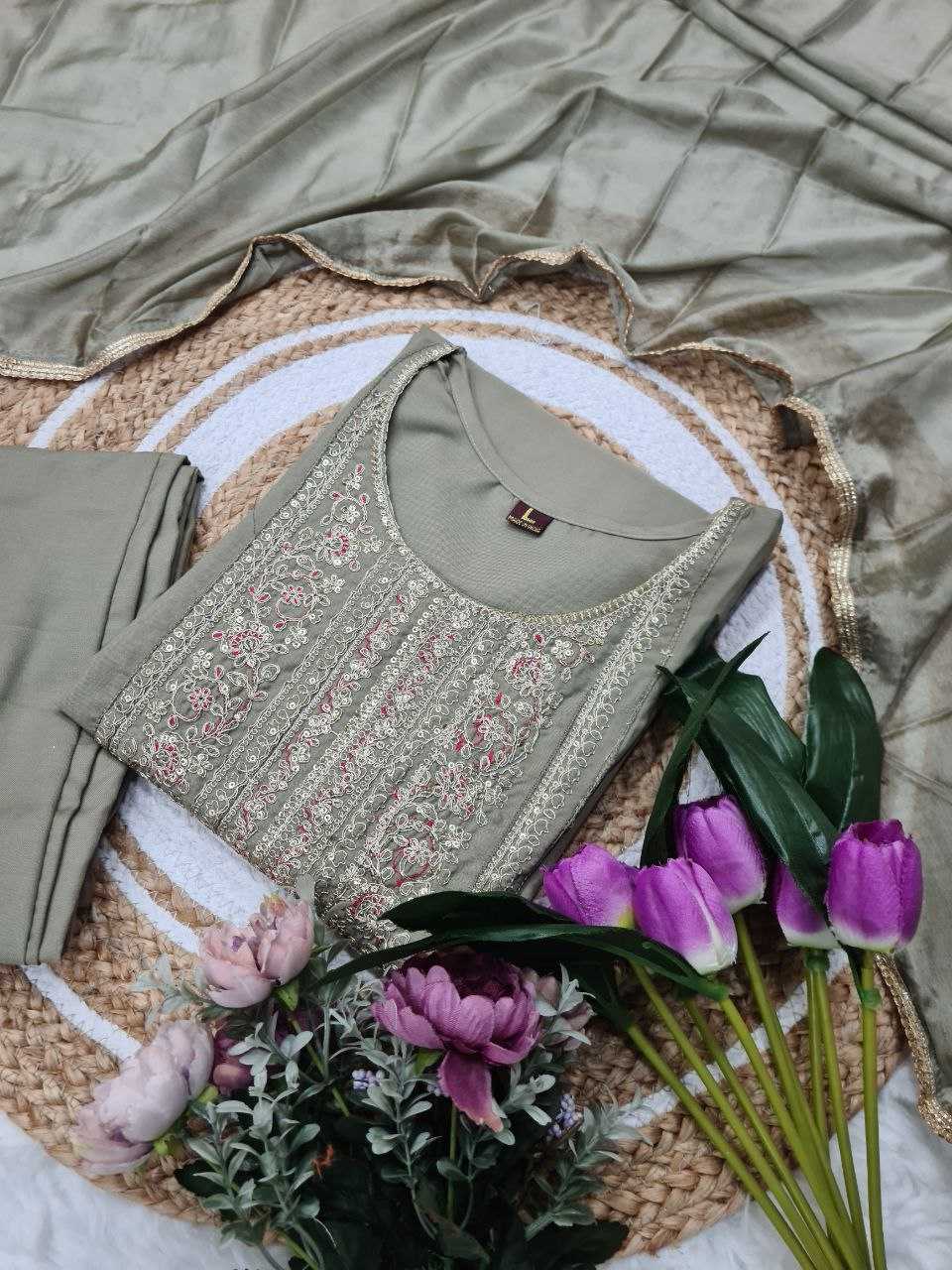 Ynf Slub Reyon KESH529 629 Suits & Dresses Wedding Collections Festive Collections Wholesale Ladies Suits Embroidery Suits Wedding Outfits Manufacturer