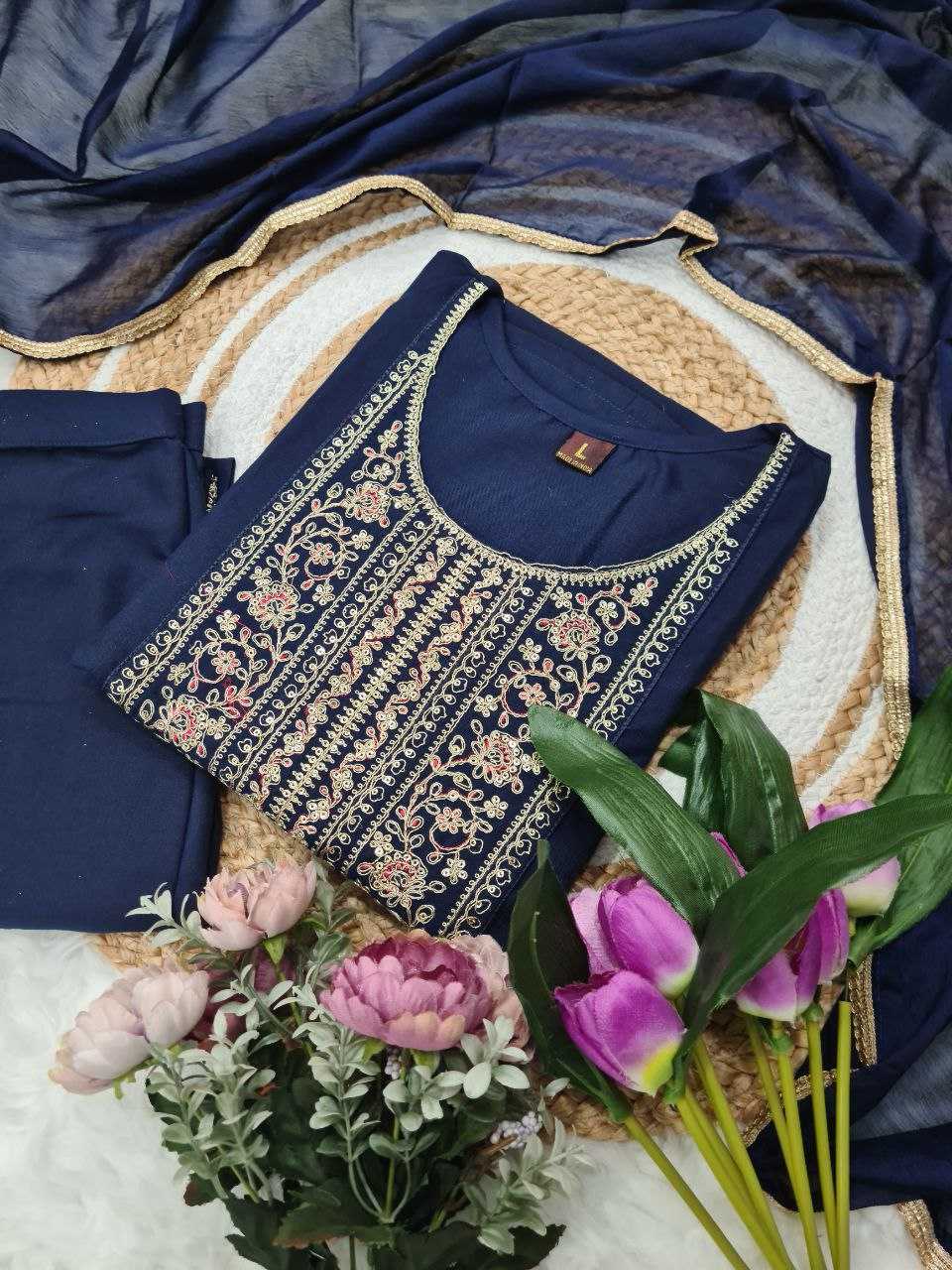 Ynf Slub Reyon KESH529 629 Suits & Dresses Wedding Collections Festive Collections Wholesale Ladies Suits Embroidery Suits Wedding Outfits Manufacturer