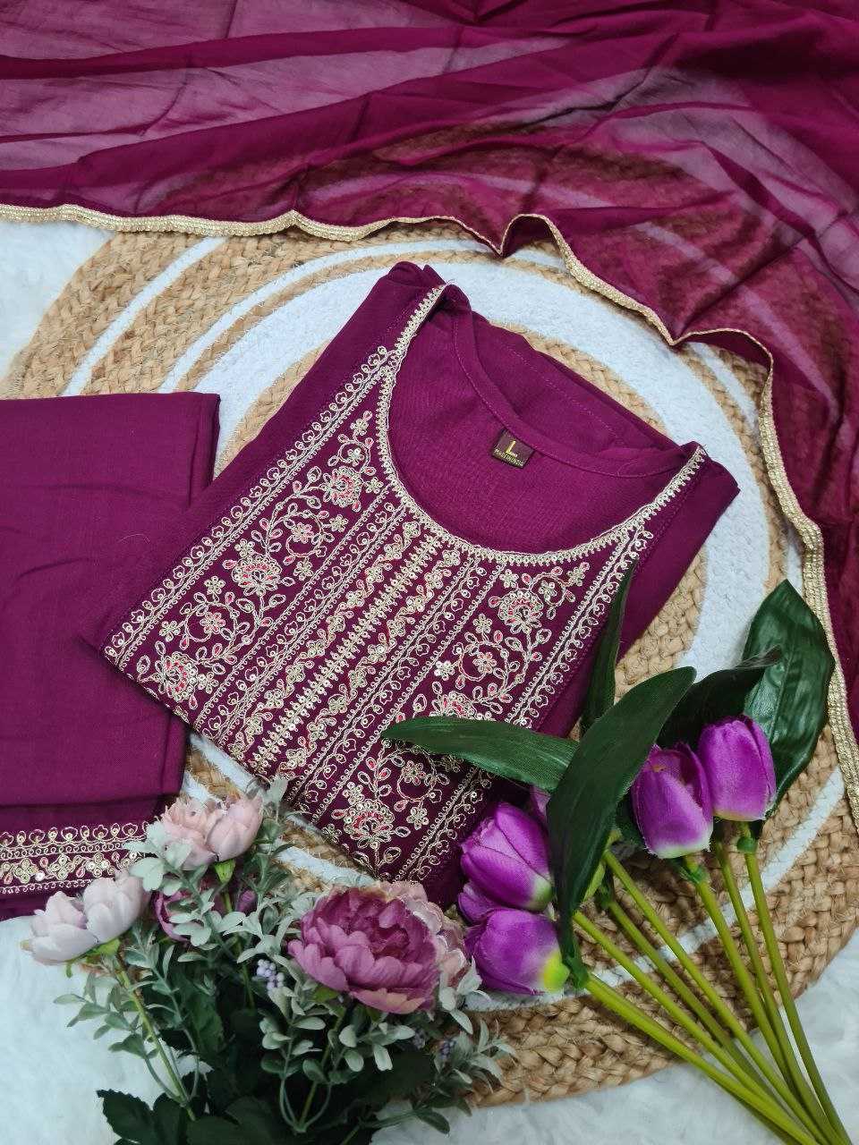 Ynf Slub Reyon KESH529 629 Suits & Dresses Wedding Collections Festive Collections Wholesale Ladies Suits Embroidery Suits Wedding Outfits Manufacturer