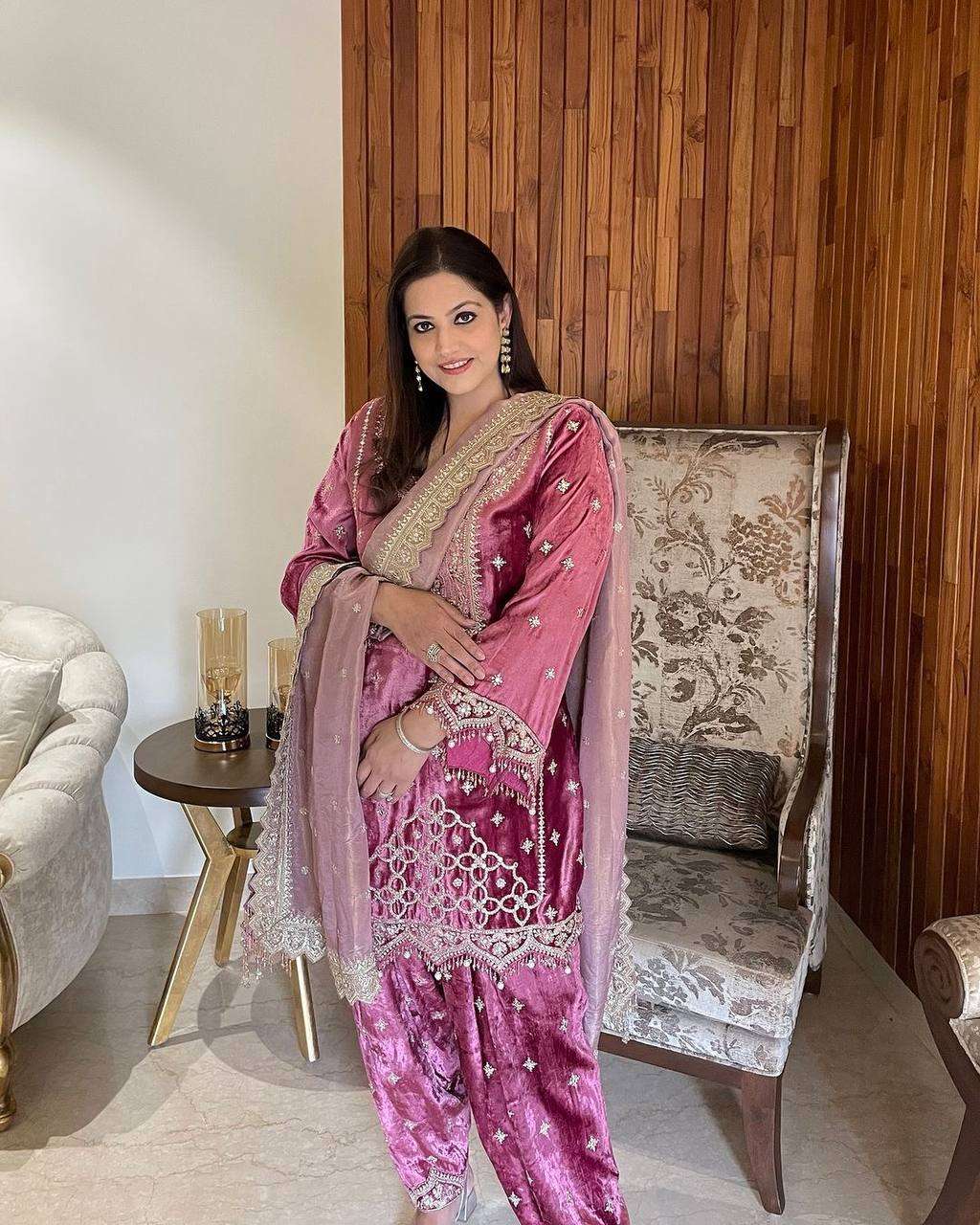 Ynf Velvet KESH499 828 Suits & Dresses Wholesale Velvet Suits Embroidery Suits Party wear suits Manufacturer