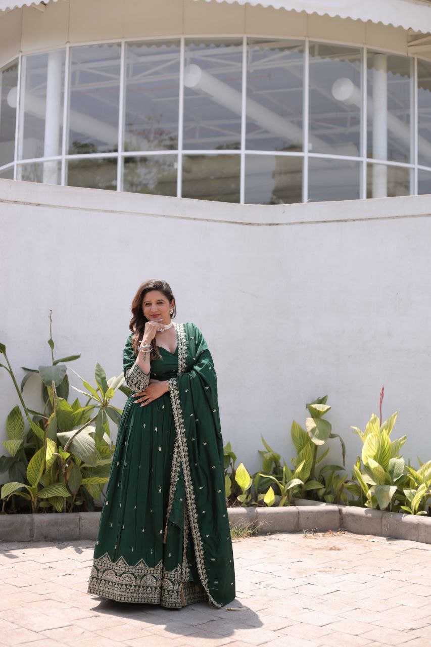 Ynf Vichitra Silk RIN133 008 Lehengas Wholesale Fancy Lehenga Embroidered Lehenga Lehenga For Mehndi Sequins Lehenga Manufacturer