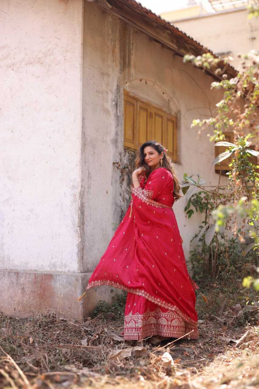 Ynf Vichitra Silk RIN133 008 Lehengas Wholesale Fancy Lehenga Embroidered Lehenga Lehenga For Mehndi Sequins Lehenga Manufacturer