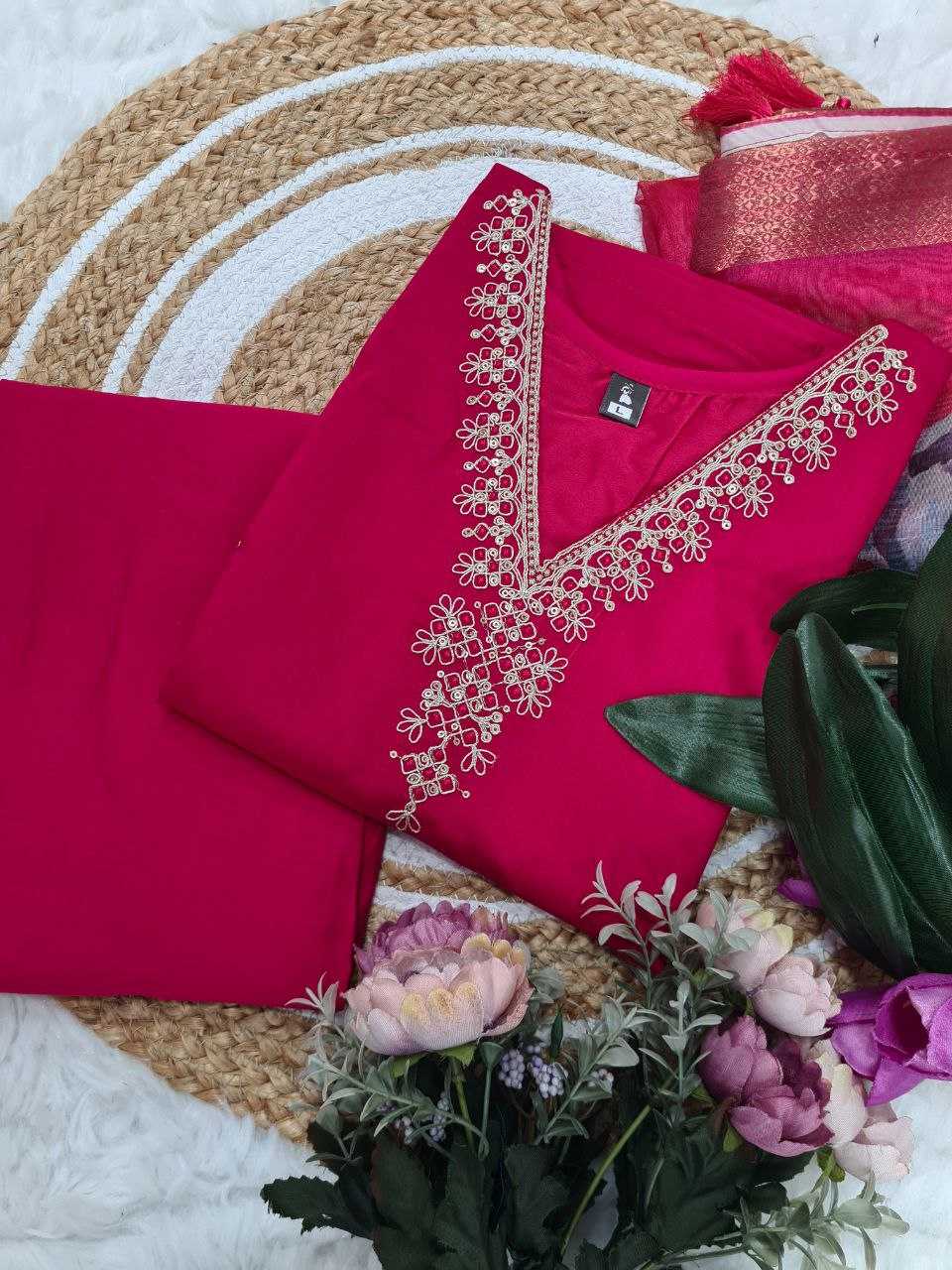 Ynf Viscose Chanderi KESH529 MEERA Suits & Dresses Wedding Collections Festive Collections Wholesale Chanderi Suit Embroidered Suits Wedding Outfits Manufacturer
