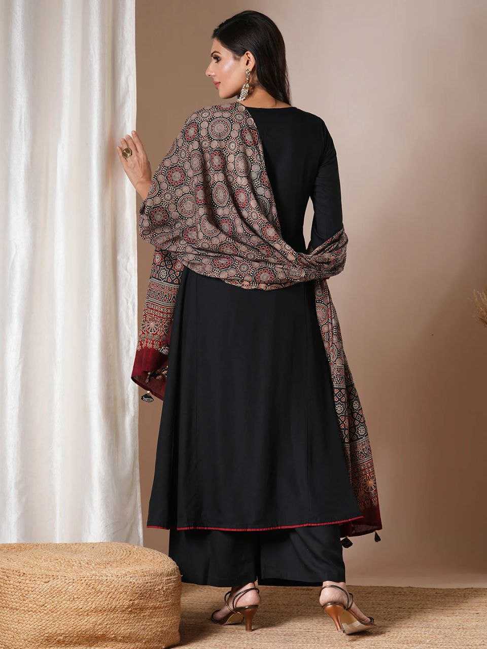 Ynf Viscose Chanderi KESH529 SAPNA Suits & Dresses Wedding Collections Festive Collections Wholesale Embroidery Suits Party wear suits Chanderi Suit Manufacturer