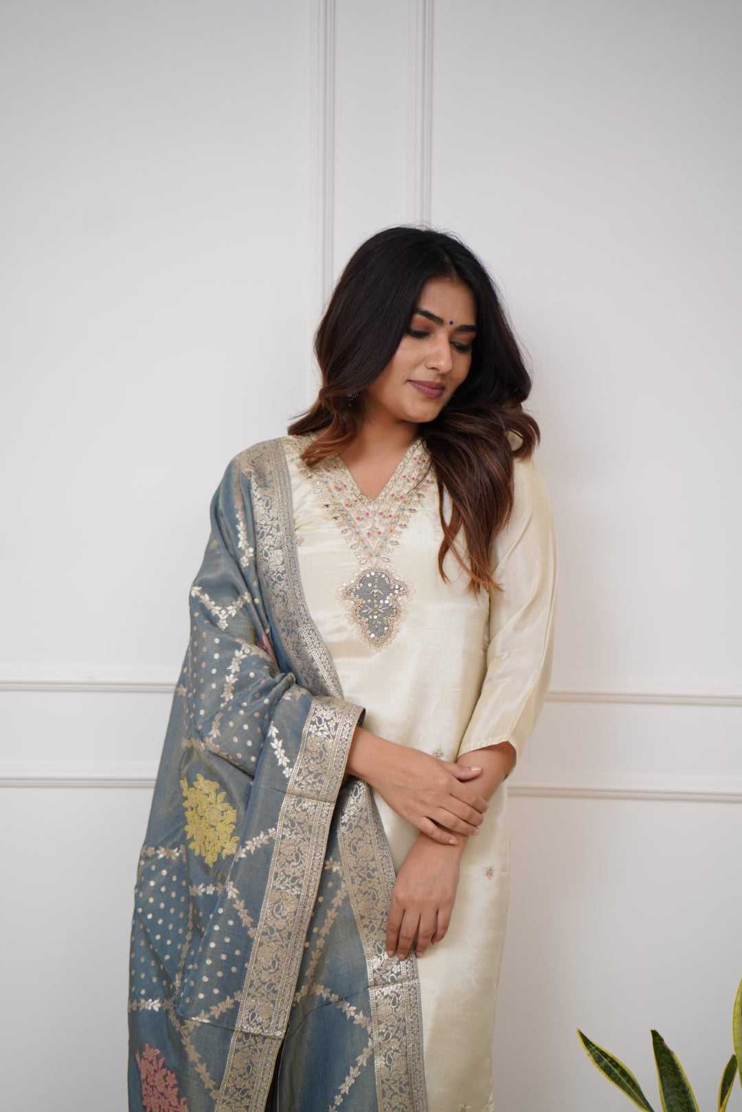 Ynf Viscose Chanderi KESH545 1026 Kurti Wholesale Embroidered Kurtis Kurti With Pants Manufacturer