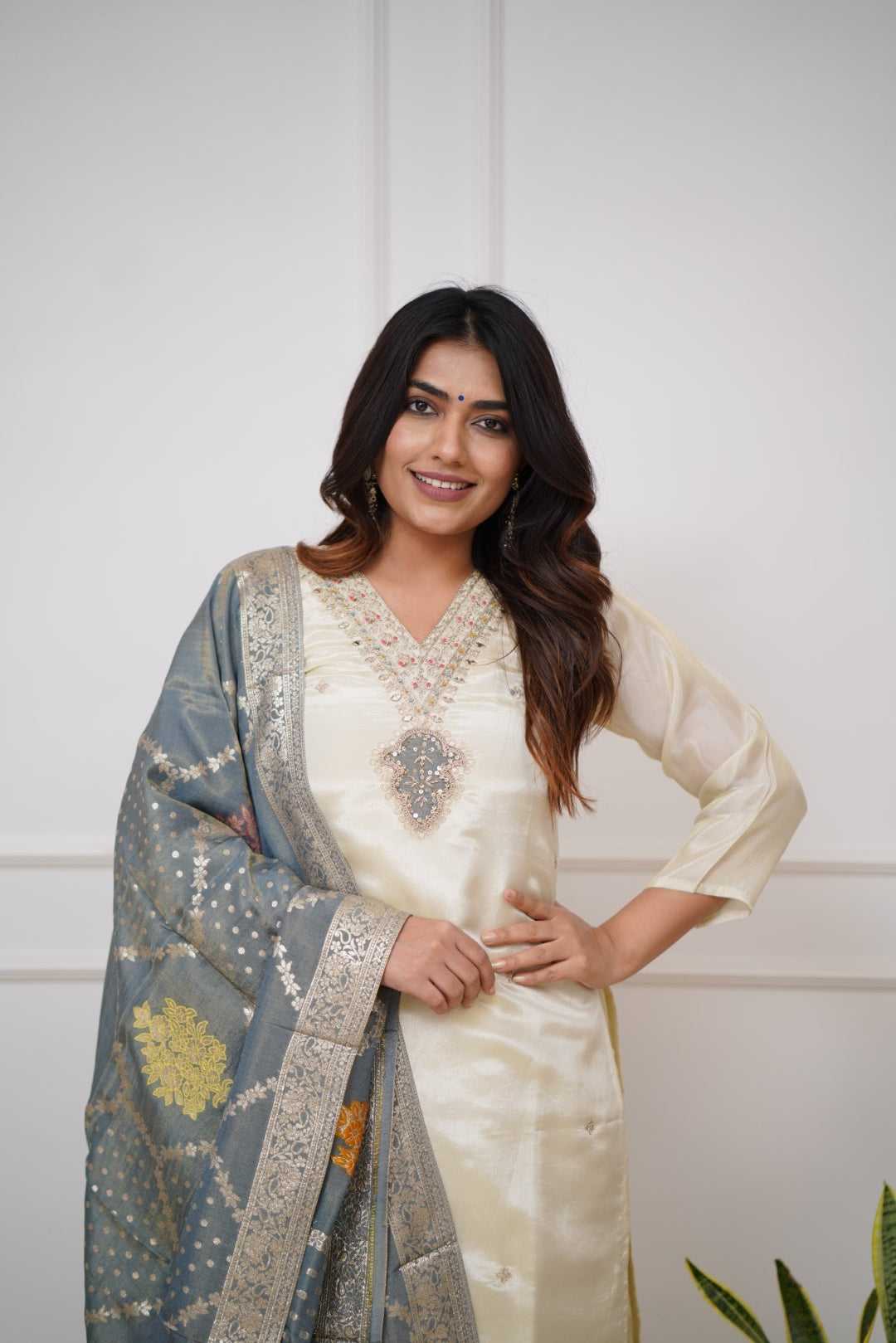 Ynf Viscose Chanderi KESH545 1026 Kurti Wholesale Embroidered Kurtis Kurti With Pants Manufacturer