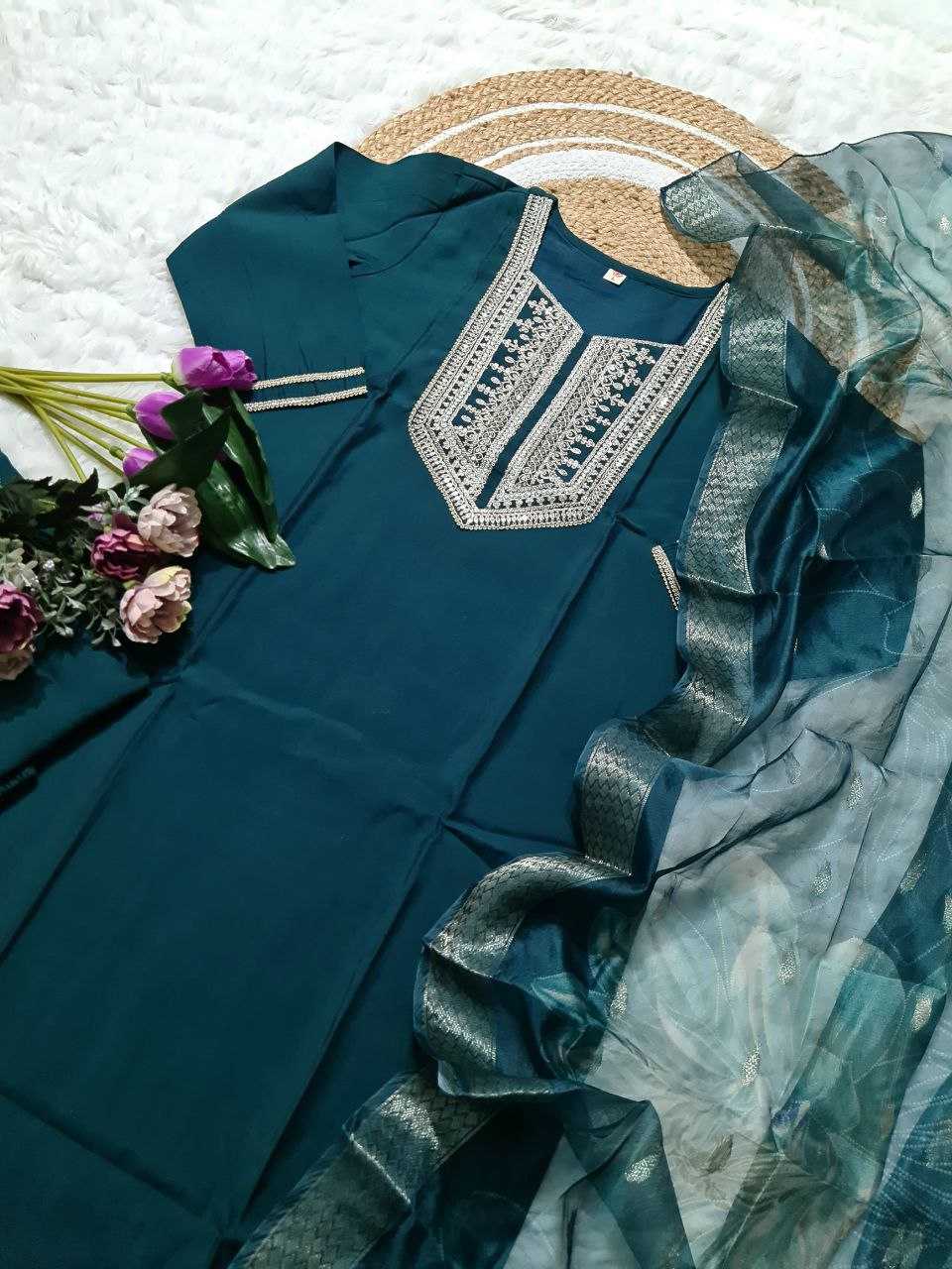 Ynf Viscose KESH529 BINDIYA Suits & Dresses Wholesale Ladies Suits Embroidery Suits Party wear suits Manufacturer