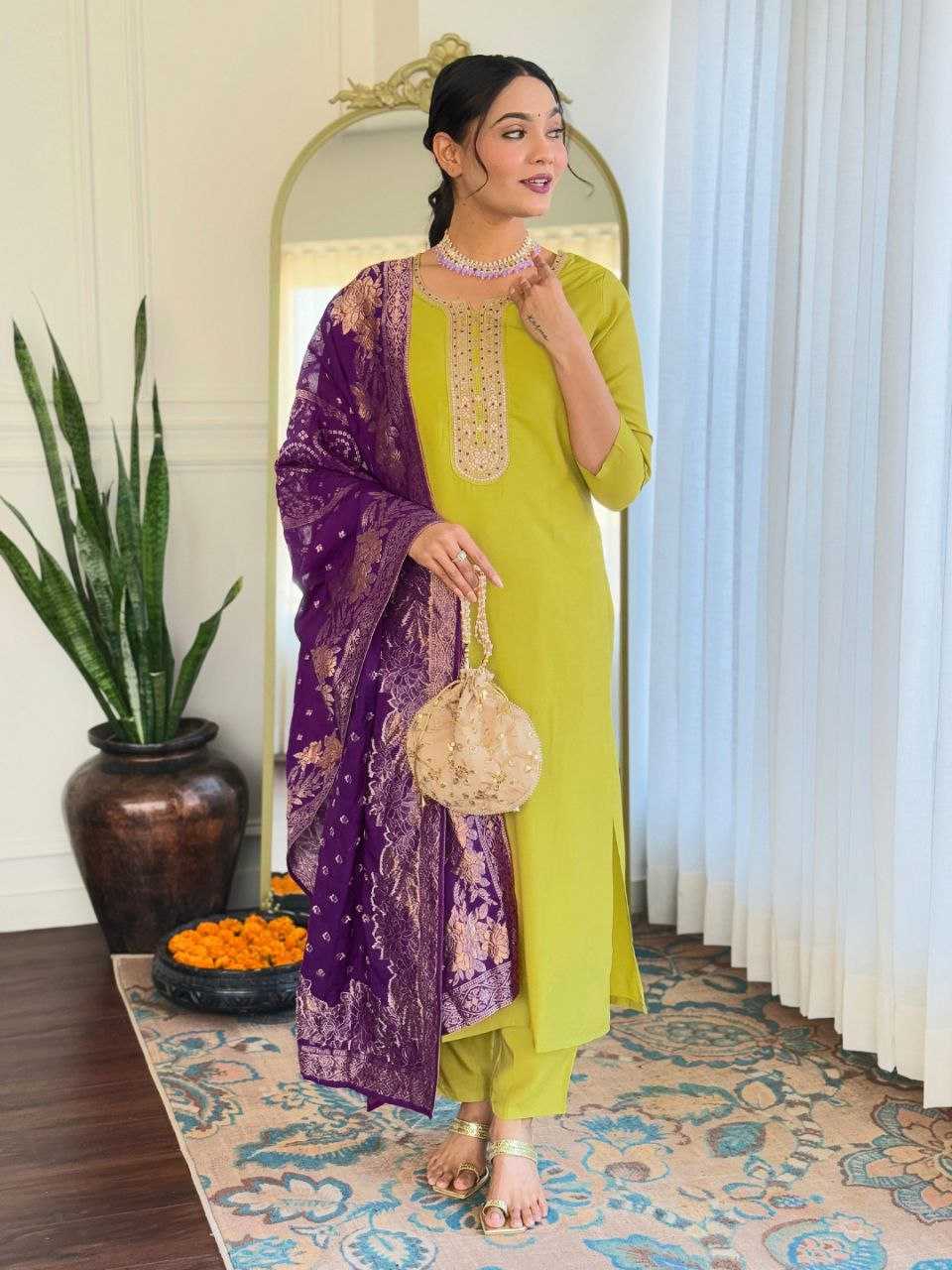 Ynf Viscose KESH529 MISHVA Suits & Dresses Wholesale Ladies Suits Embroidery Suits Chanderi Suit Manufacturer