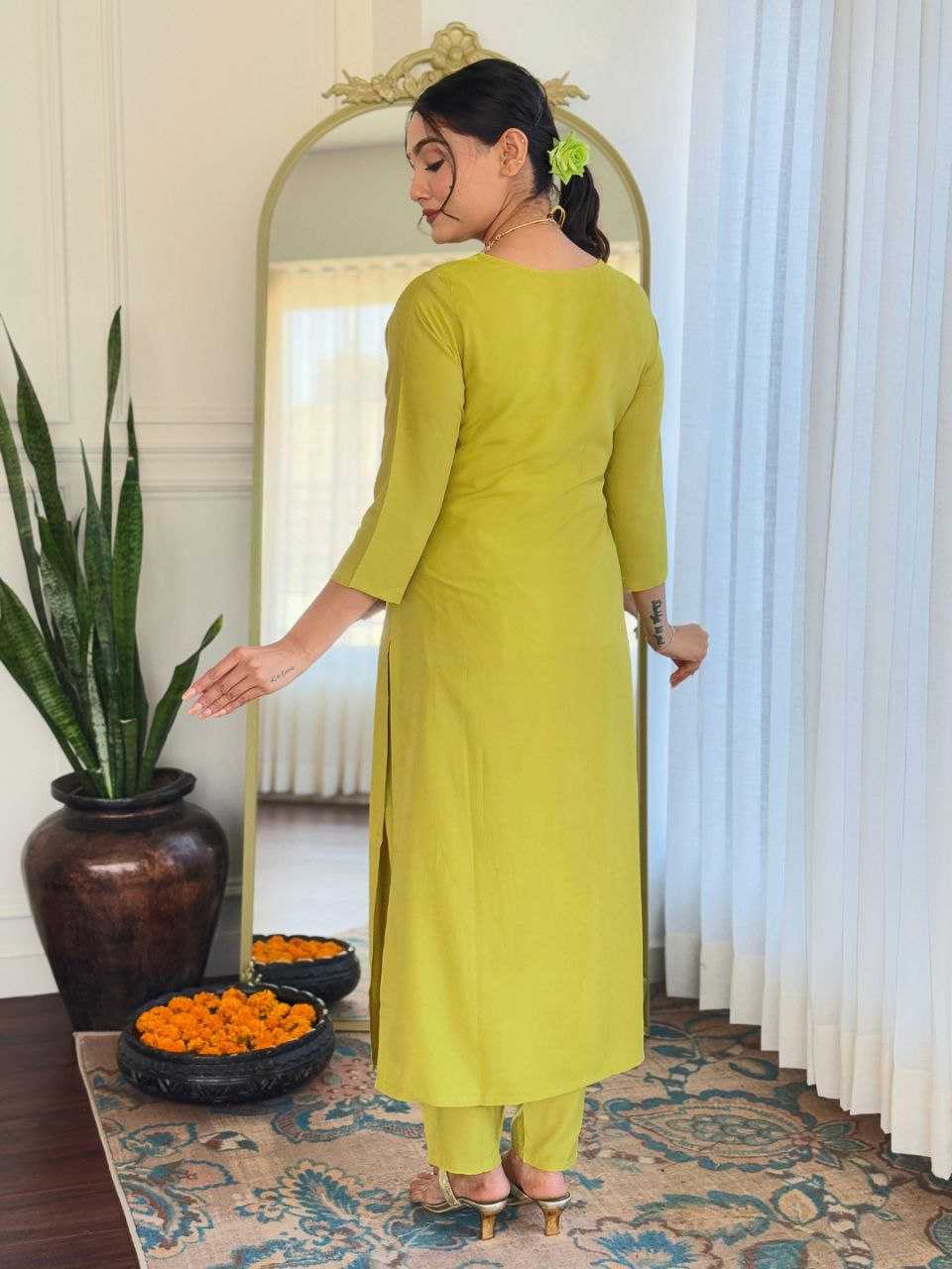 Ynf Viscose KESH529 MISHVA Suits & Dresses Wholesale Ladies Suits Embroidery Suits Chanderi Suit Manufacturer
