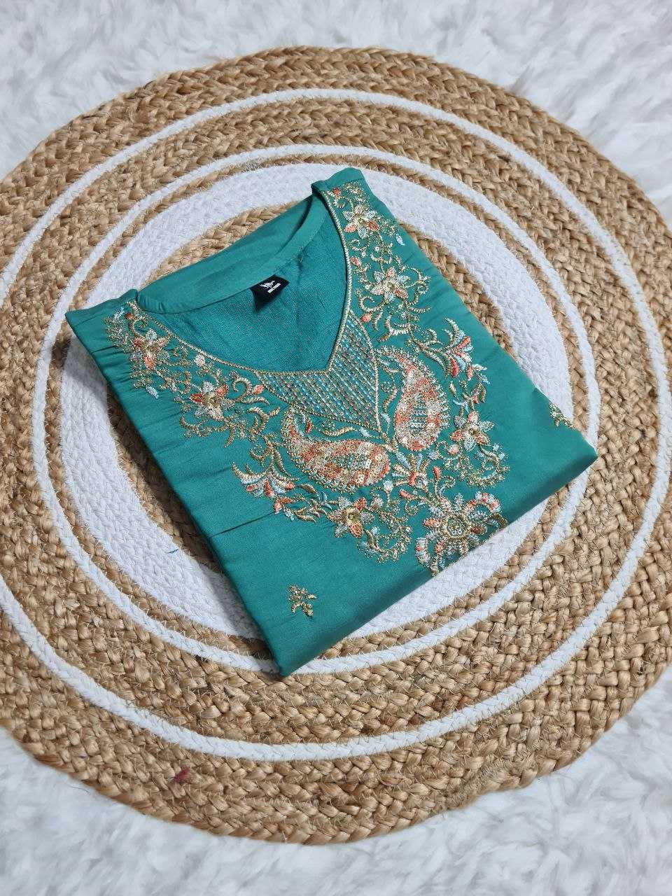 Ynf Viscose KESH529 MOLLY Kurti Wholesale Casual Kurtis Festive Kurtis Long Kurtis Party Wear Kurtis Embroidered Kurtis Manufacturer