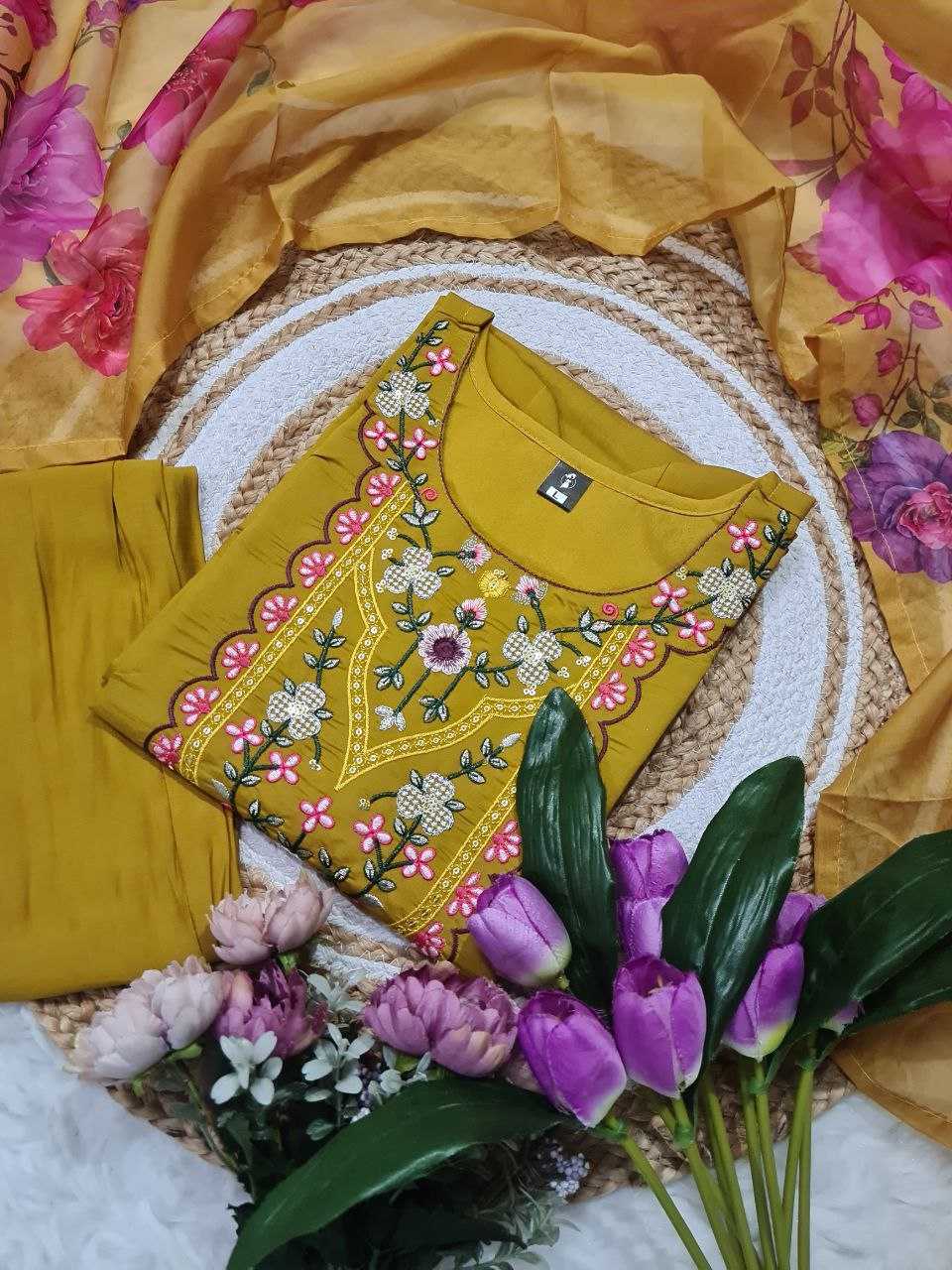Ynf Viscose KESH529 PIHU Suits & Dresses Wholesale Ladies Suits Embroidery Suits Party wear suits Chanderi Suit Manufacturer