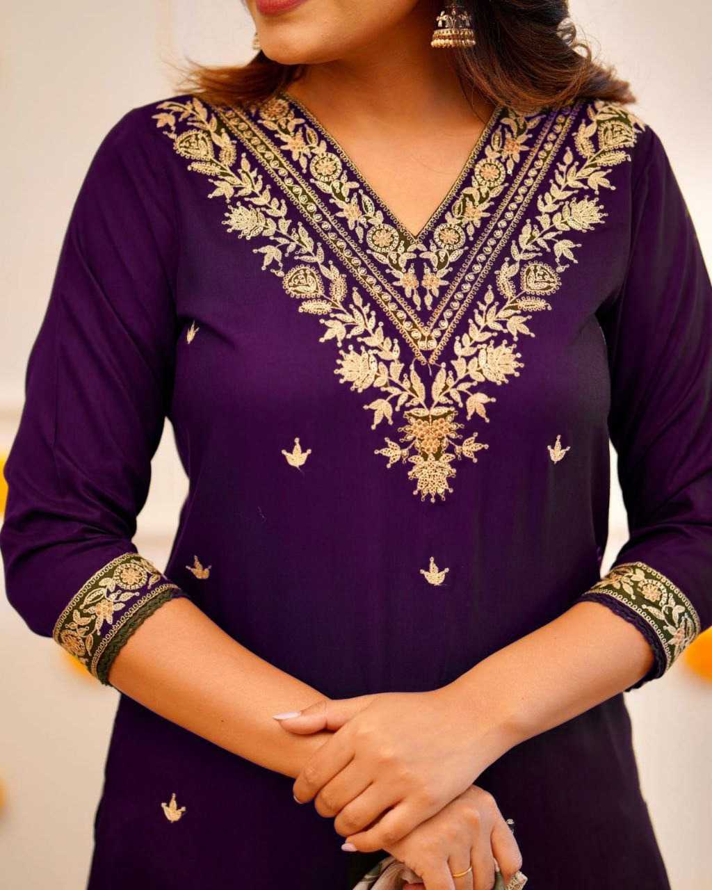 Ynf Viscose RIN222 SI-248 Kurti Wholesale Designer Kurtis Rayon Kurtis Embroidered Kurtis Manufacturer
