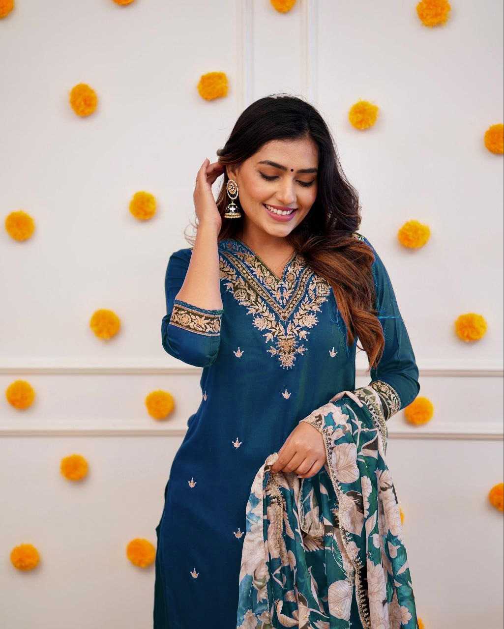 Ynf Viscose RIN222 SI-248 Kurti Wholesale Designer Kurtis Rayon Kurtis Embroidered Kurtis Manufacturer