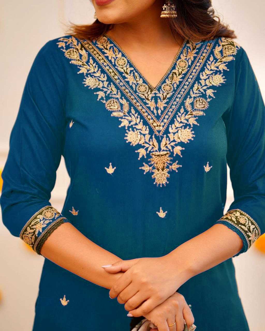 Ynf Viscose RIN222 SI-248 Kurti Wholesale Designer Kurtis Rayon Kurtis Embroidered Kurtis Manufacturer