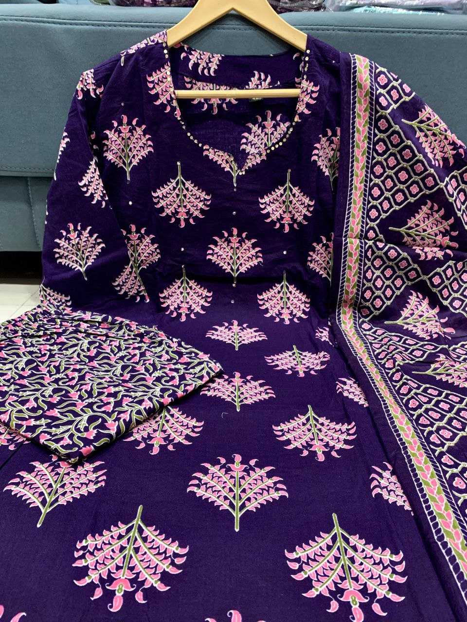 Ynf Cotton KESH613 217 Suits & Dresses Festive Collections Wholesale Printed Suits Cotton Suits Handwork Suits Manufacturer