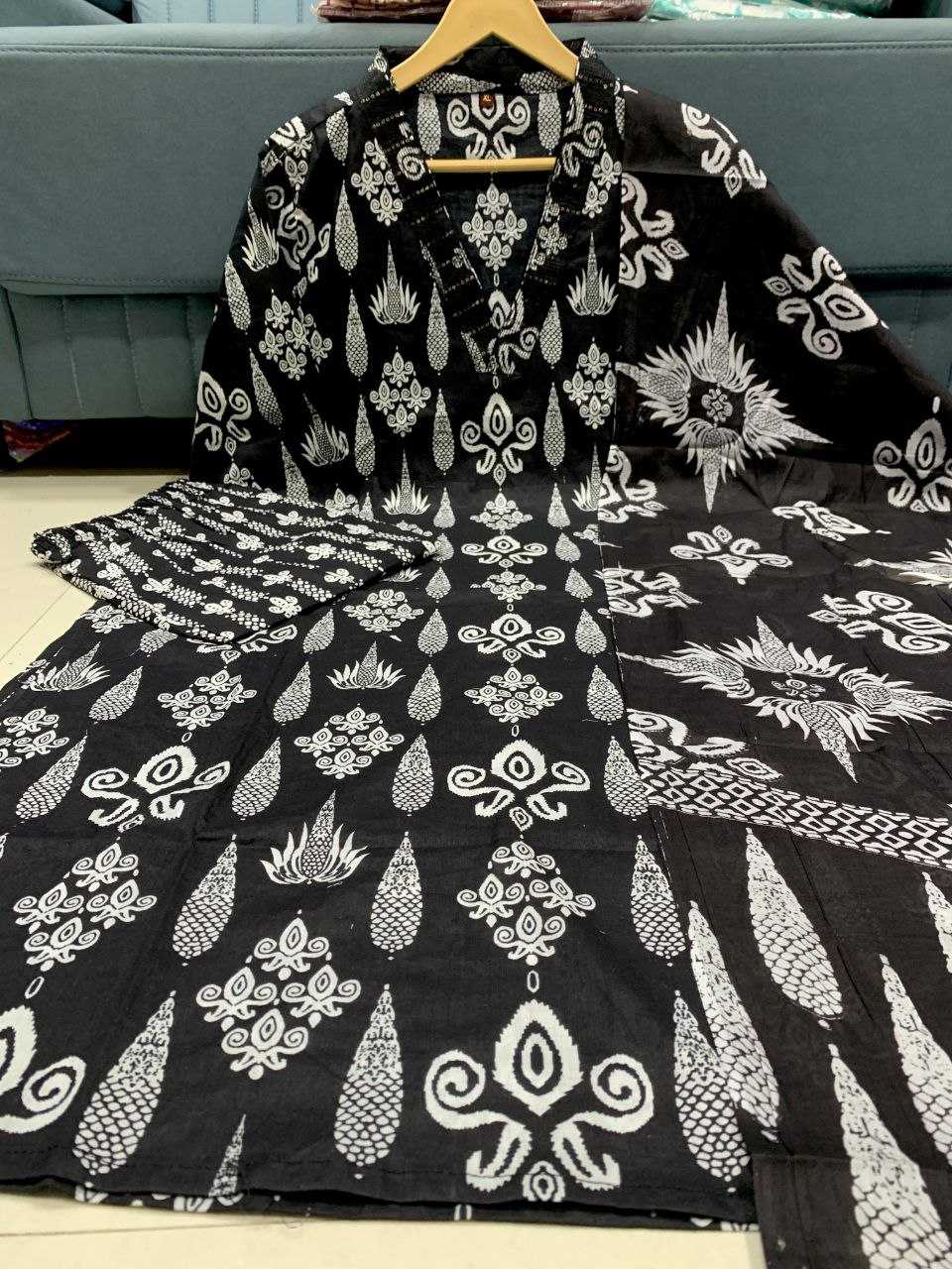 Ynf Cotton KESH613 220 Suits & Dresses Festive Collections Wholesale Printed Suits Cotton Suits Handwork Suits Manufacturer