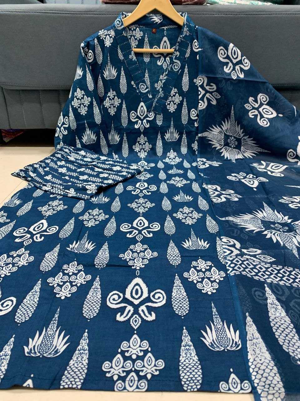 Ynf Cotton KESH613 220 Suits & Dresses Festive Collections Wholesale Printed Suits Cotton Suits Handwork Suits Manufacturer