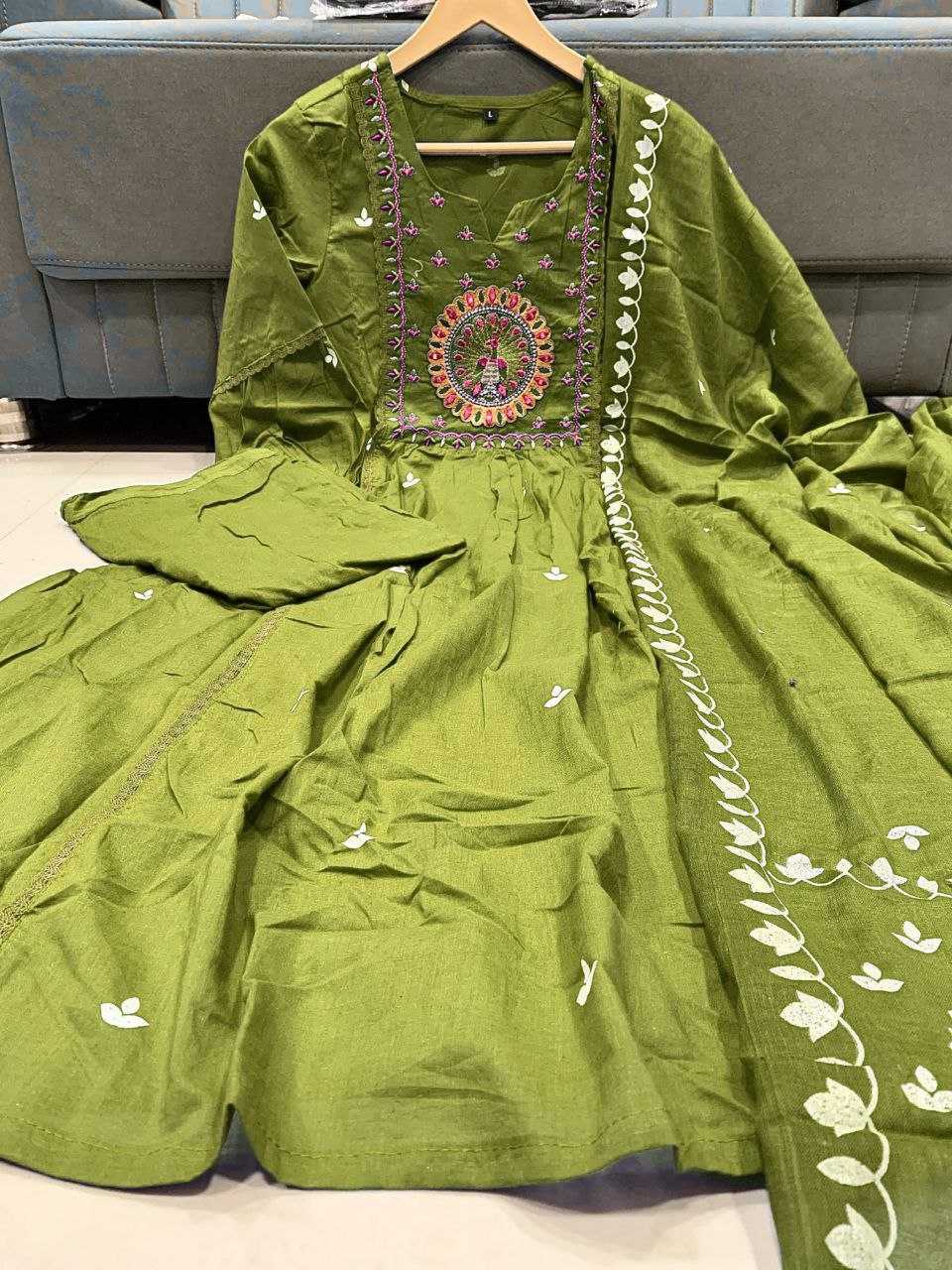 Ynf Cotton KESH613 239 Suits & Dresses Festive Collections Wholesale Printed Suits Embroidery Suits Anarkali Suits Manufacturer