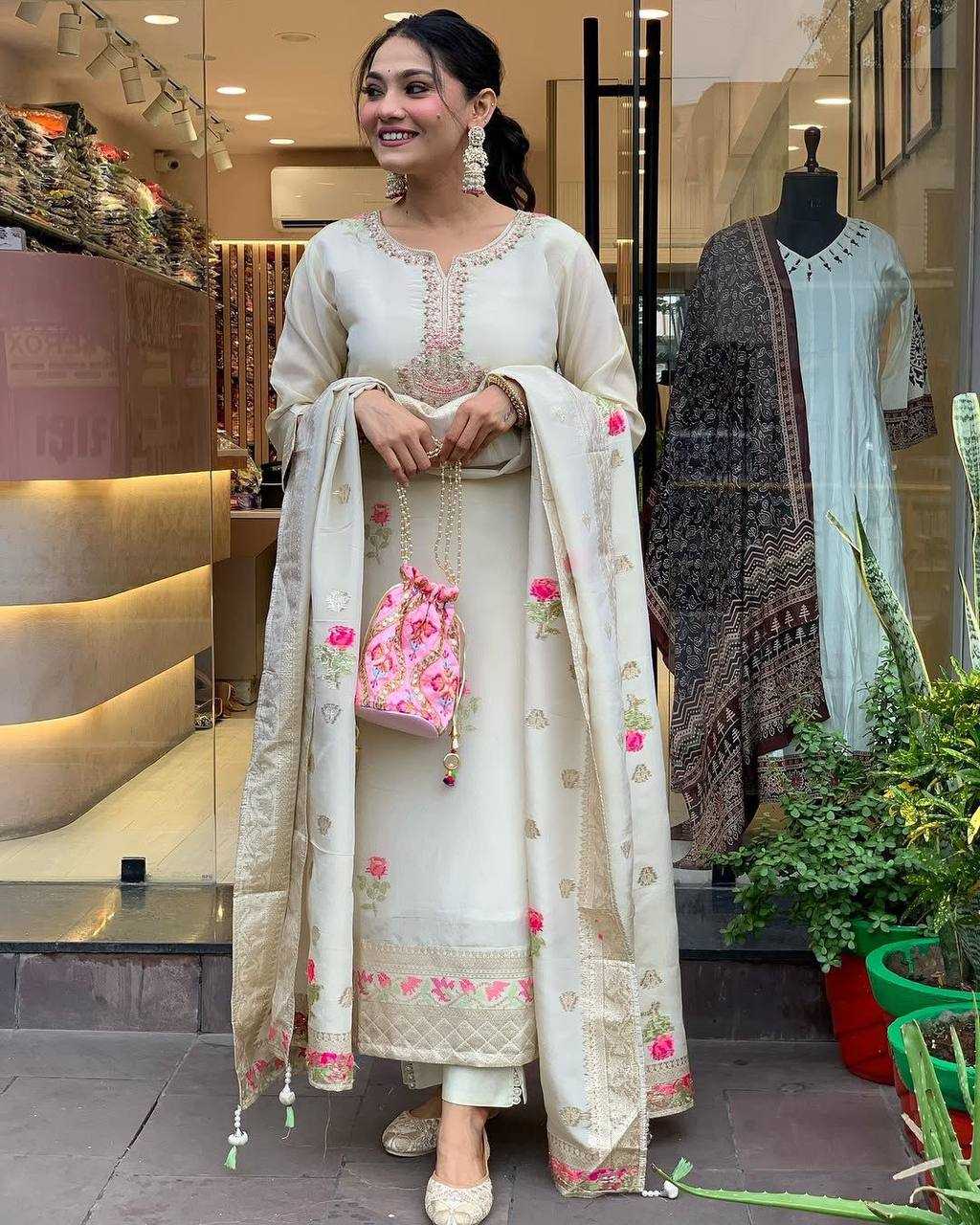 Ynf Jacquard KESH501 KEERTI Kurti Wholesale Casual Kurtis Designer Kurtis Embroidered Kurtis Manufacturer
