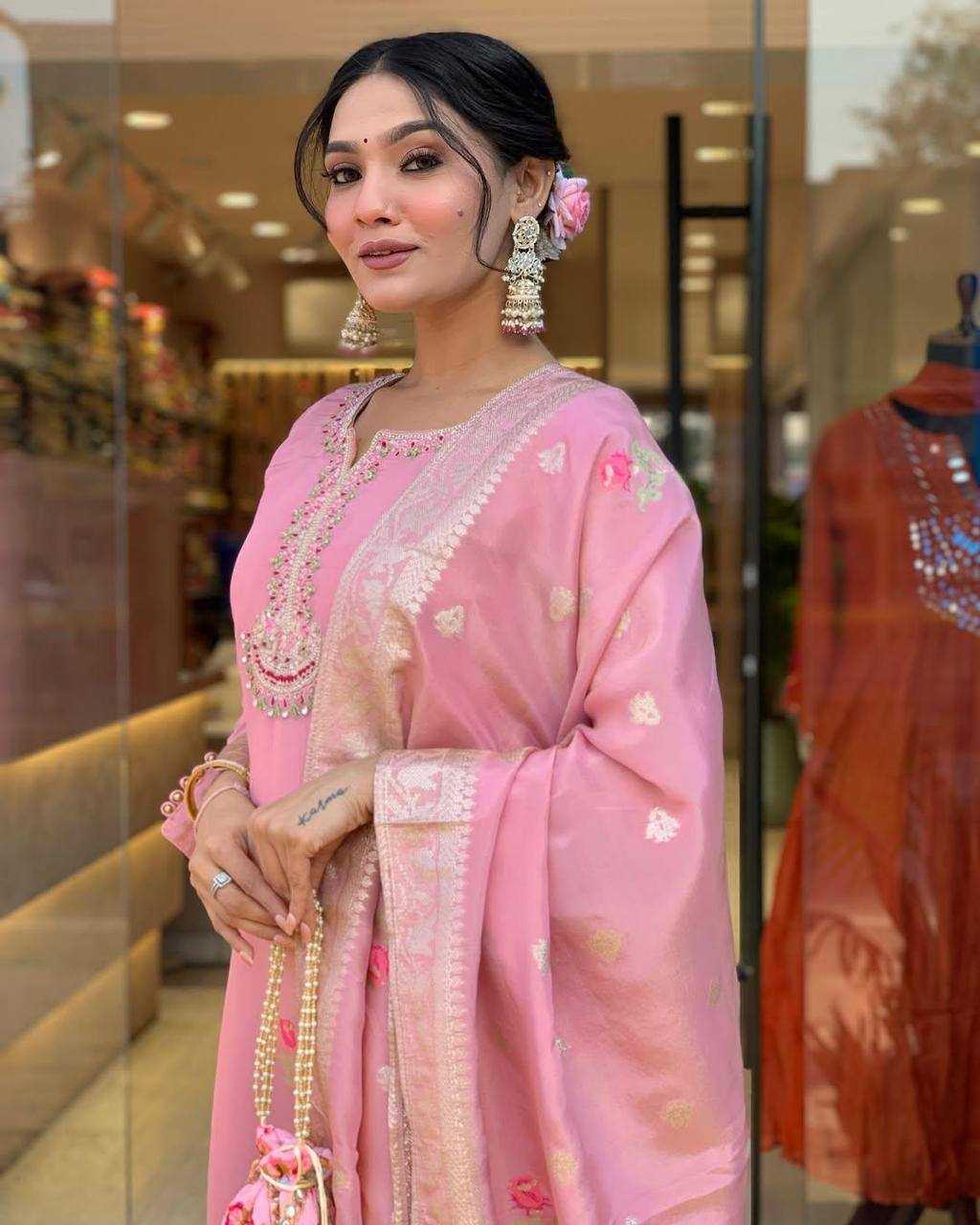 Ynf Jacquard KESH501 KEERTI Kurti Wholesale Casual Kurtis Designer Kurtis Embroidered Kurtis Manufacturer