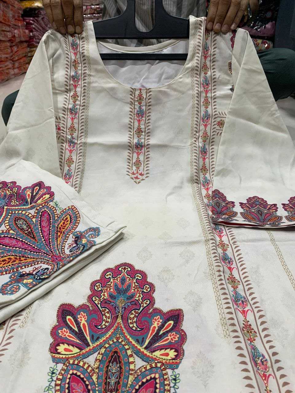Ynf Linen KESH613 NIYATI Suits & Dresses Festive Collections Wholesale Casual Dresses Party Wear Dresses Printed Dresses Manufacturer