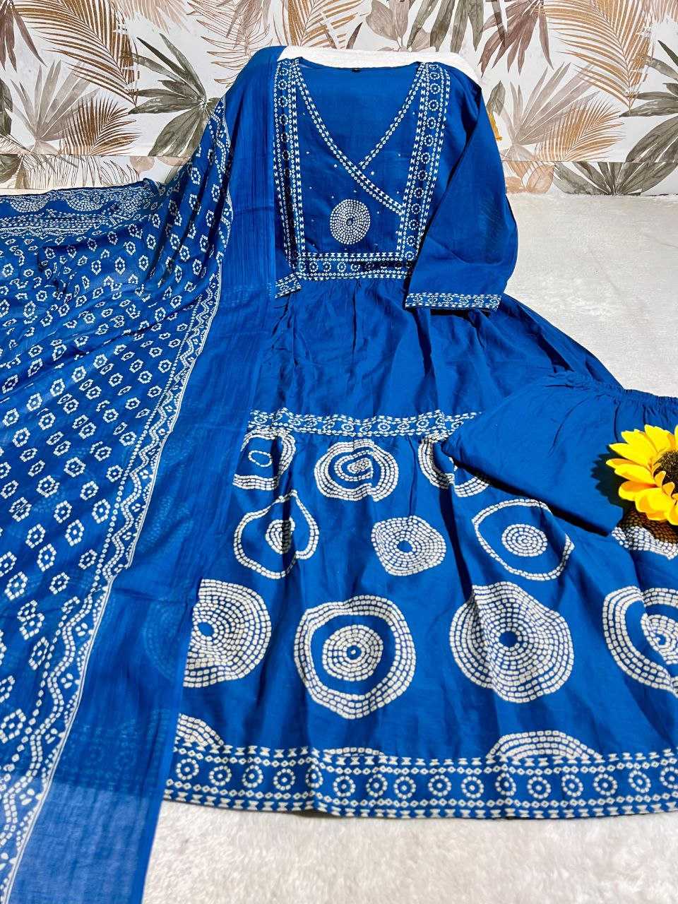 Ynf Rayon KESH613 101 Kurti Wholesale Designer Kurtis Embroidered Kurtis Kurti With Pants Manufacturer